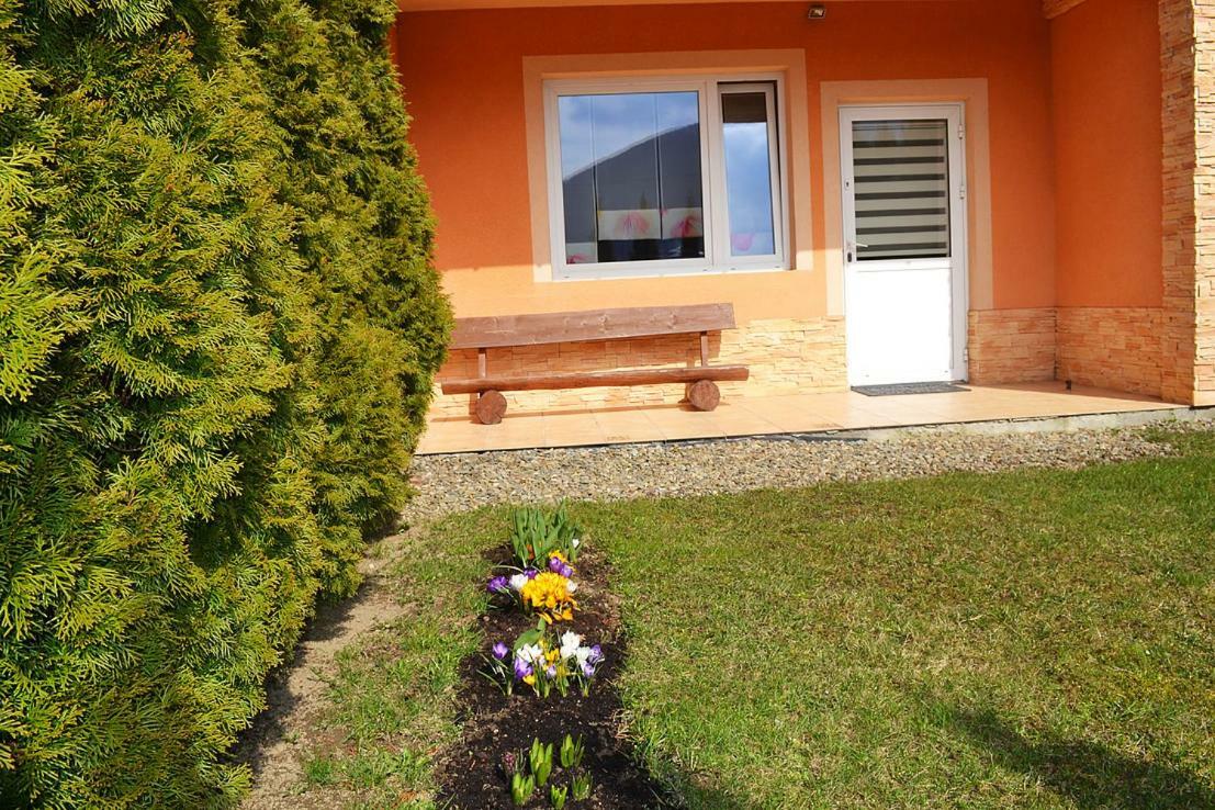 Agroturystyka U Podnoza Gory Cergowej Dukla Exterior foto